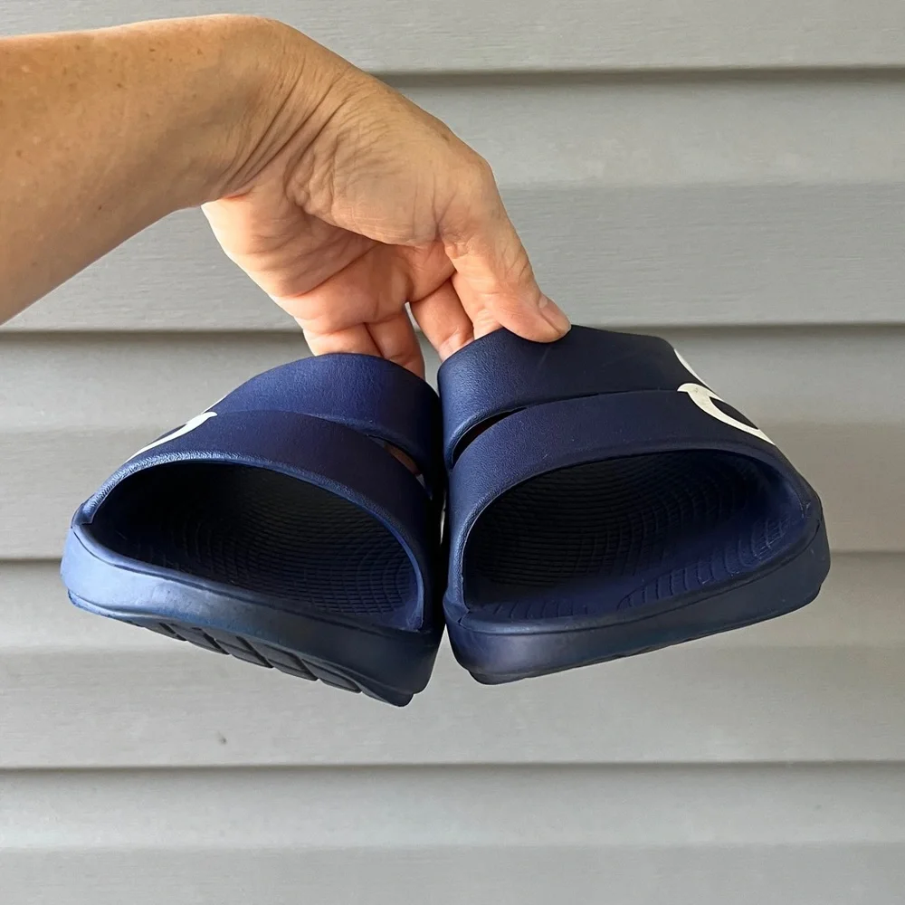 OOFOS OOahh Slide Sandal Sz M 8 W 10
